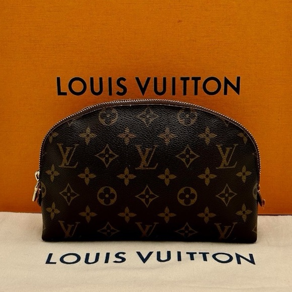 LOUIS VUITTON Monogram Cosmetic Pouch GM - Picture 11 of 11